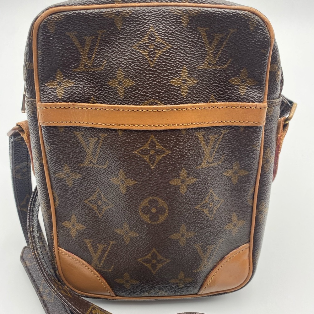 Louis Vuitton Monogram